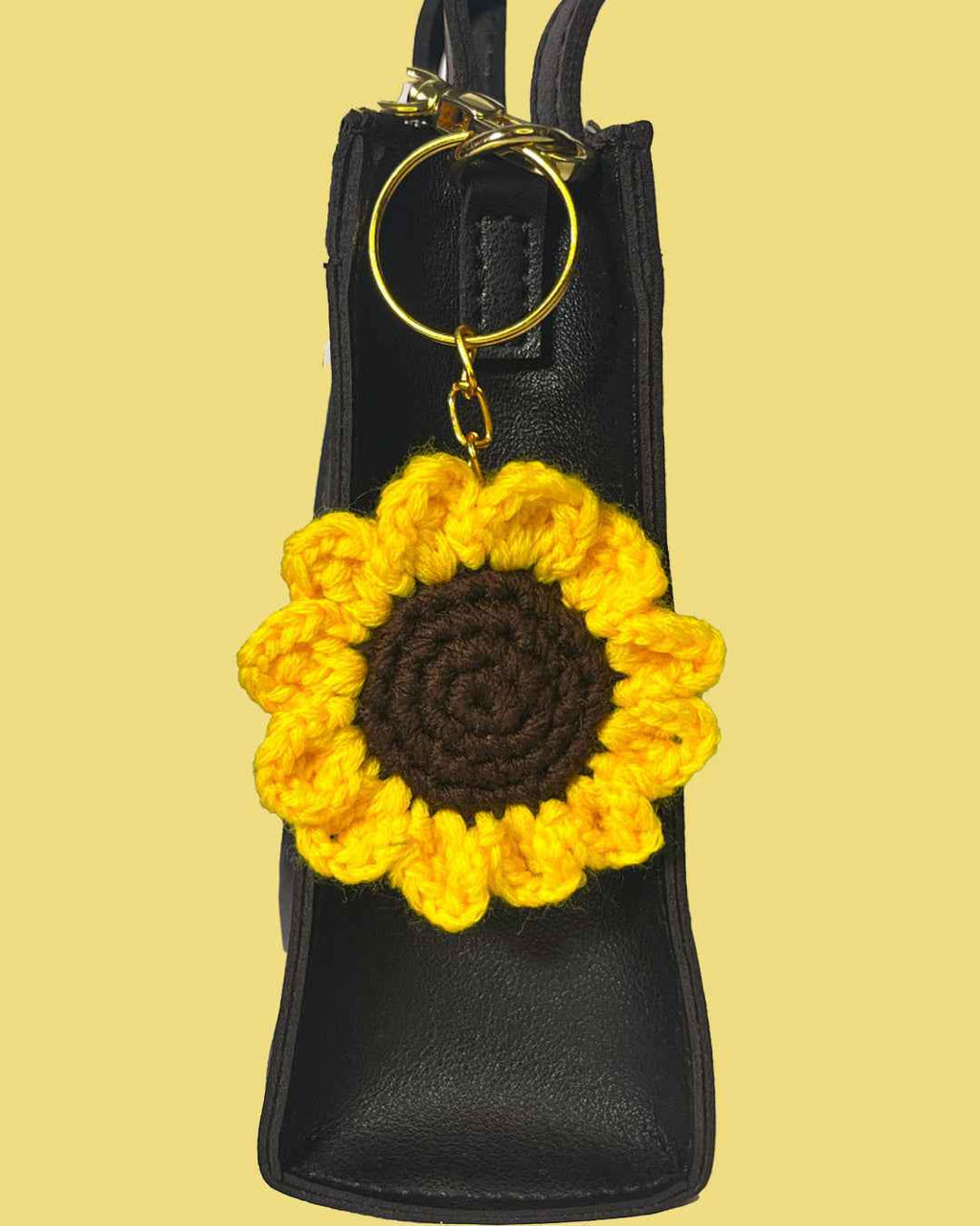 Sunny Sunflower Charm Keychain - Brighten Your Keys with a Touch of Floral Elegance