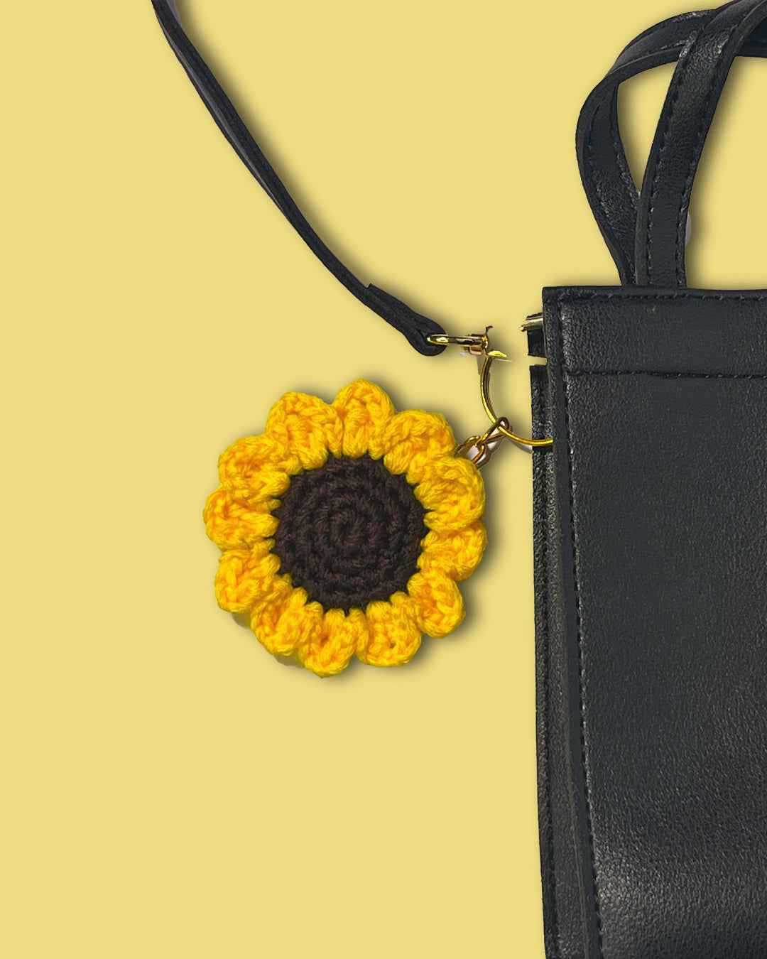 Sunny Sunflower Charm Keychain - Brighten Your Keys with a Touch of Floral Elegance